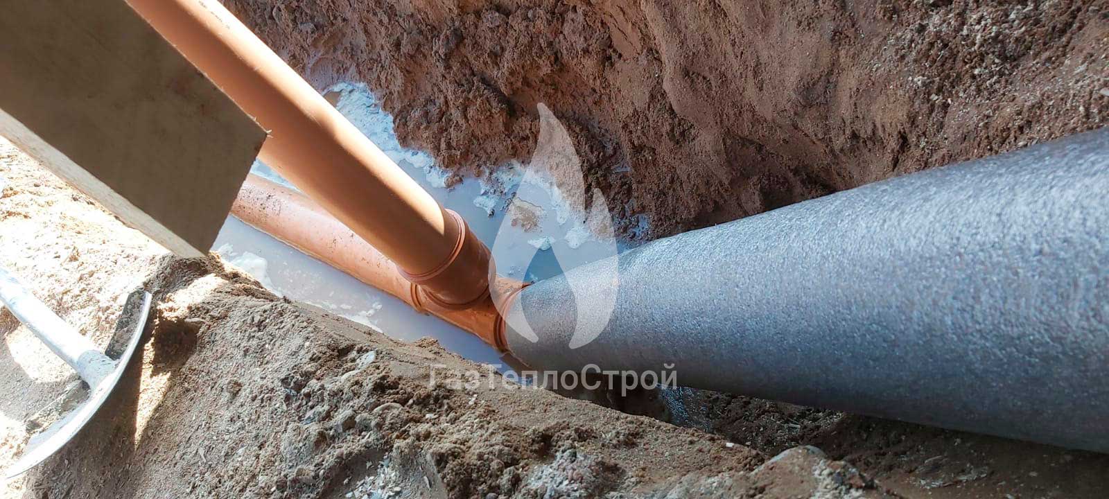 Фото труб в яме